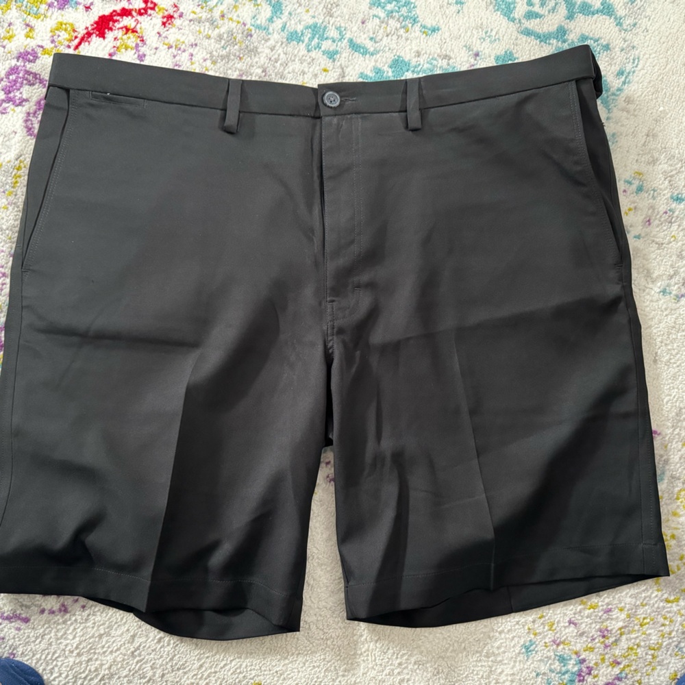 Men’s Haggar Cool 18 Pro golf shorts 44w